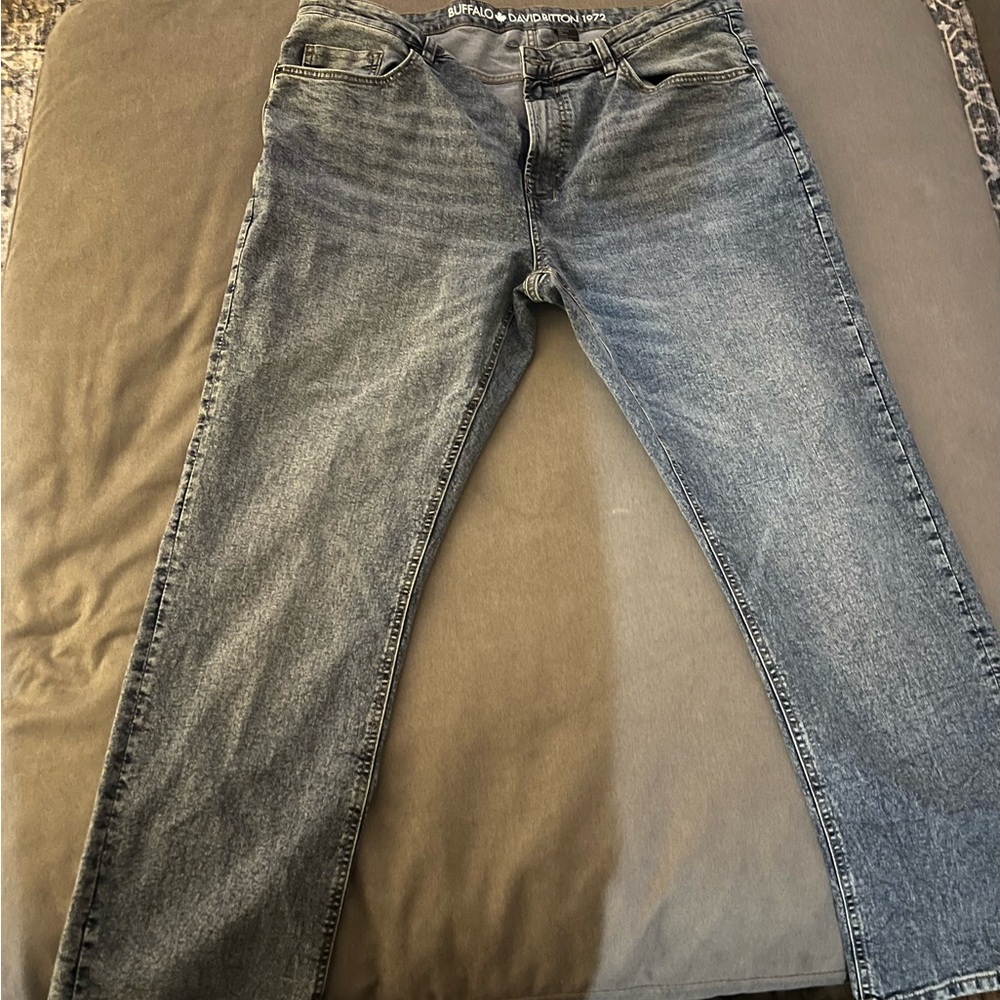 Brand new with a tag. 40x30